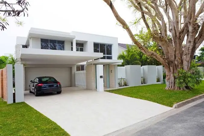 Best Exterior Painting for Humid Climates: Moisture and Mold Guide